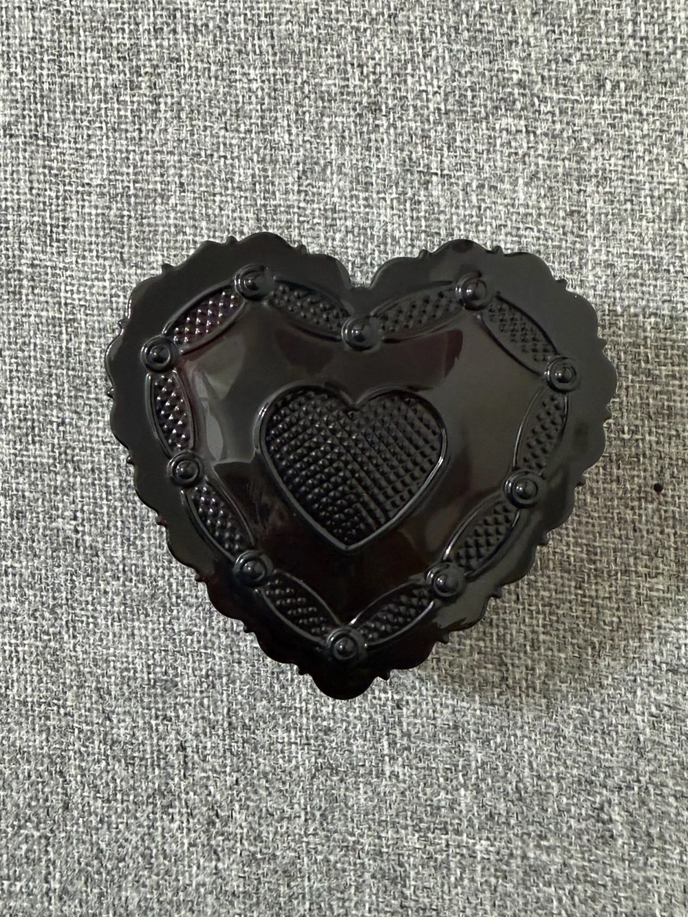 Vintage Avon Heart Cape Cod Red Glass Jewelry Trinket Dish